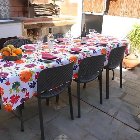 Casa Sant Vicent 63 *