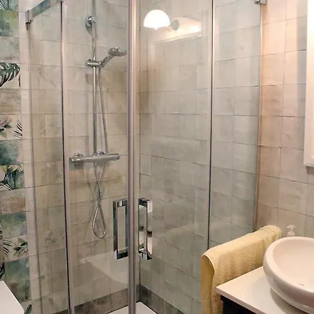 Casa Sant Vicent 63 * Теулада