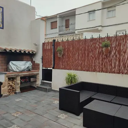 Casa Sant Vicent 63 Теулада